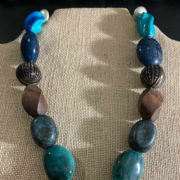 Turquoise & Brown Beaded Statement Necklace & Earrings Set - Picture 6 of 9
